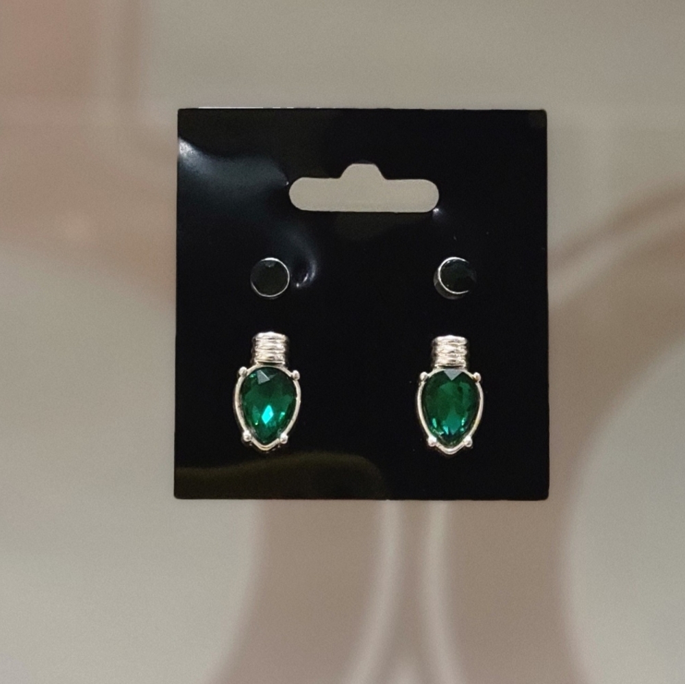 Green and gold Christmas Light bulb and round green stud earring set